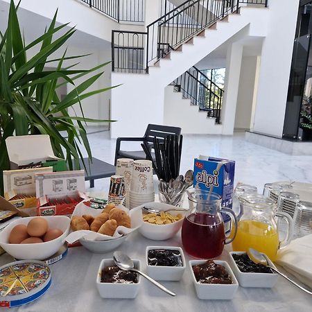 The Honeycomb Boutique Hotel Golem  Eksteriør bilde