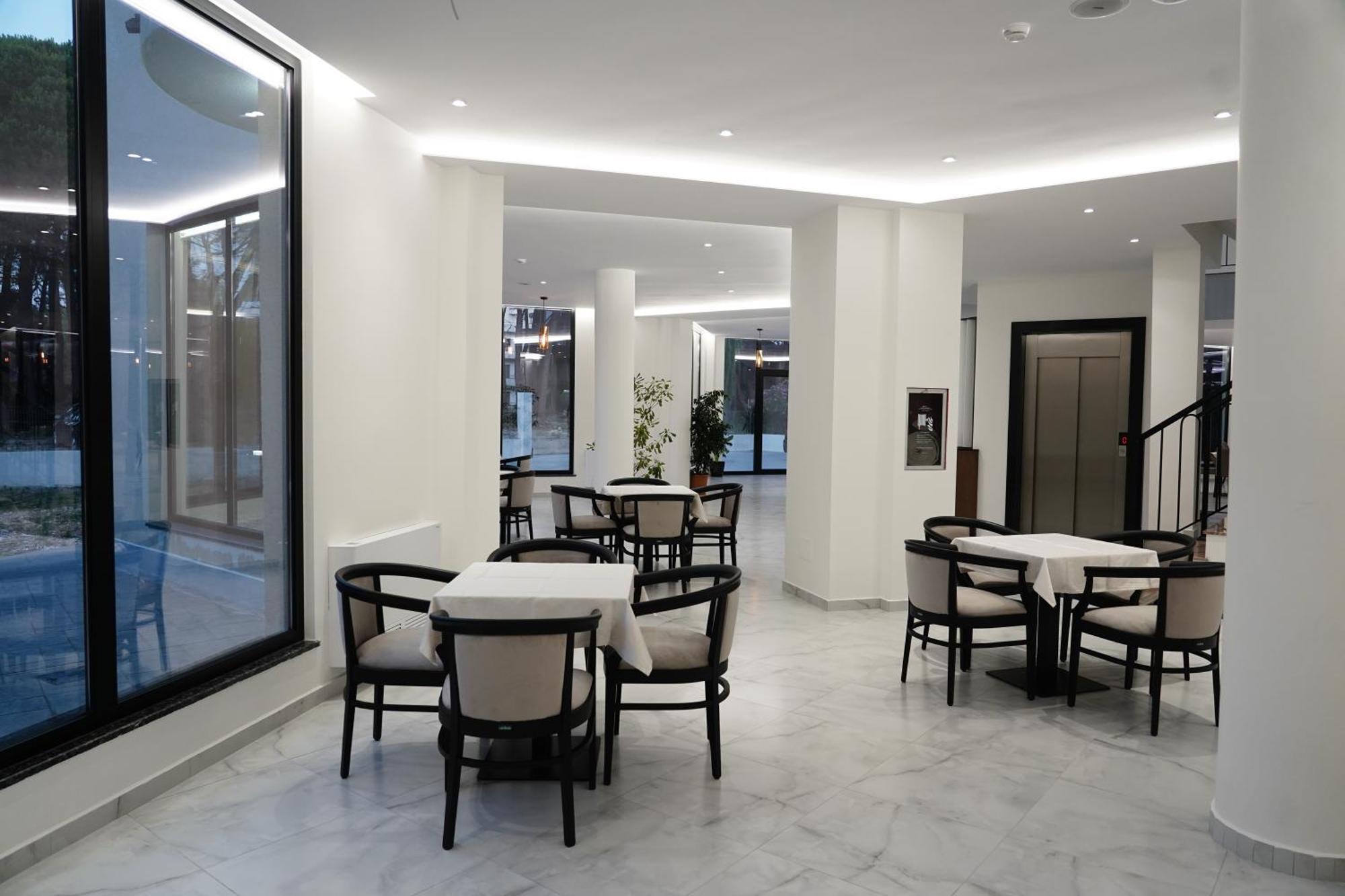 The Honeycomb Boutique Hotel Golem  Eksteriør bilde