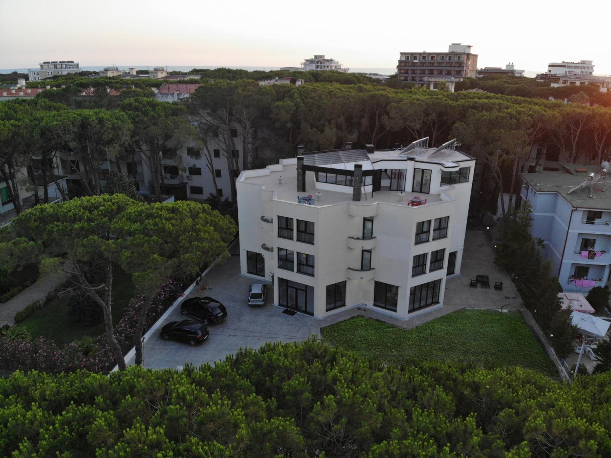 The Honeycomb Boutique Hotel Golem  Eksteriør bilde