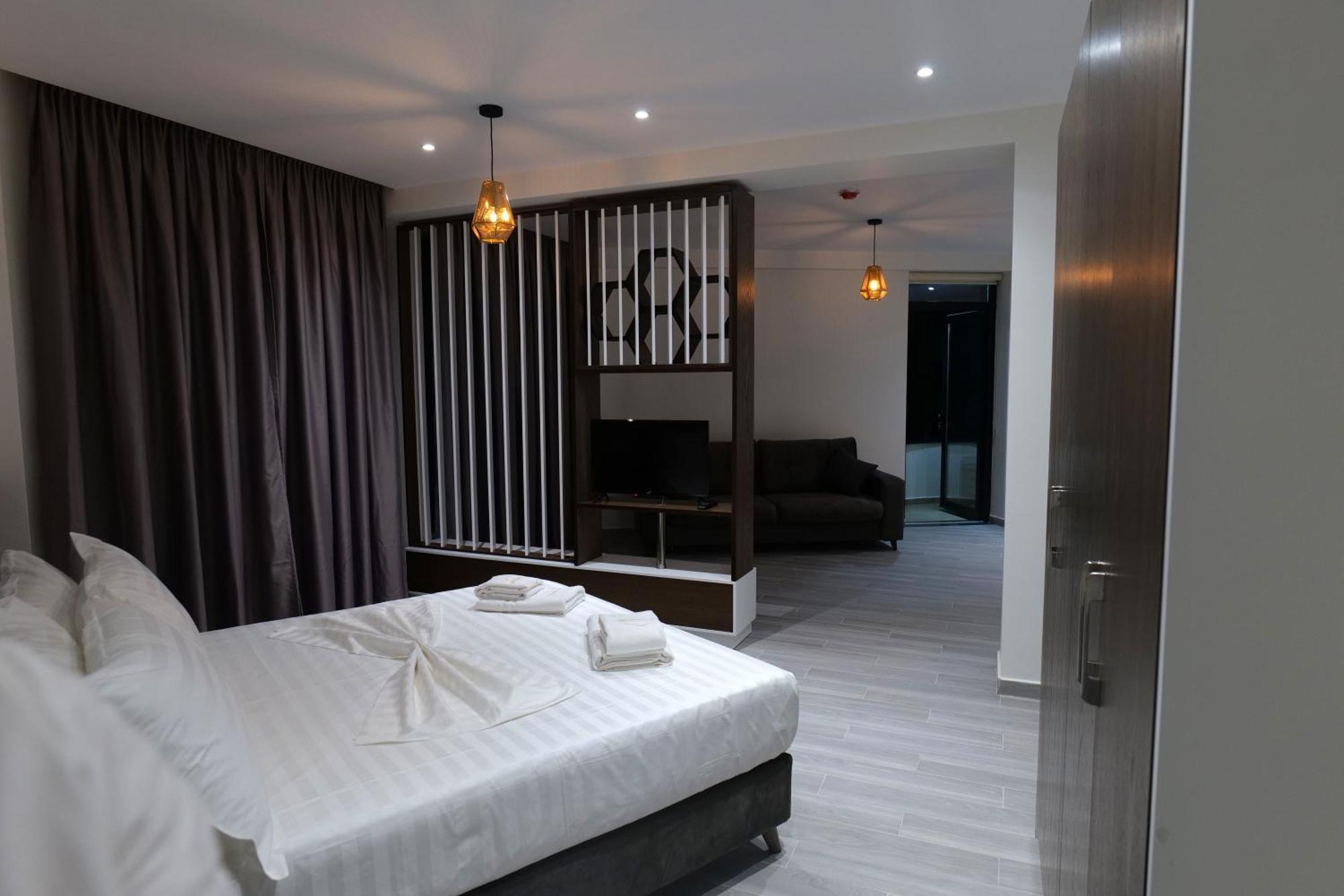 The Honeycomb Boutique Hotel Golem  Eksteriør bilde