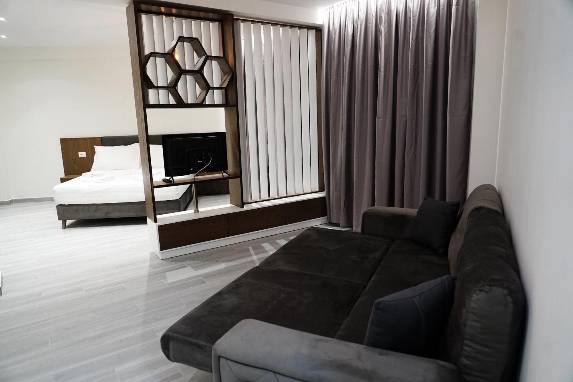 The Honeycomb Boutique Hotel Golem  Eksteriør bilde