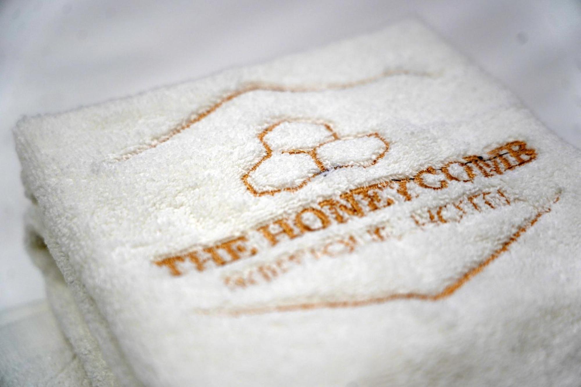 The Honeycomb Boutique Hotel Golem  Eksteriør bilde