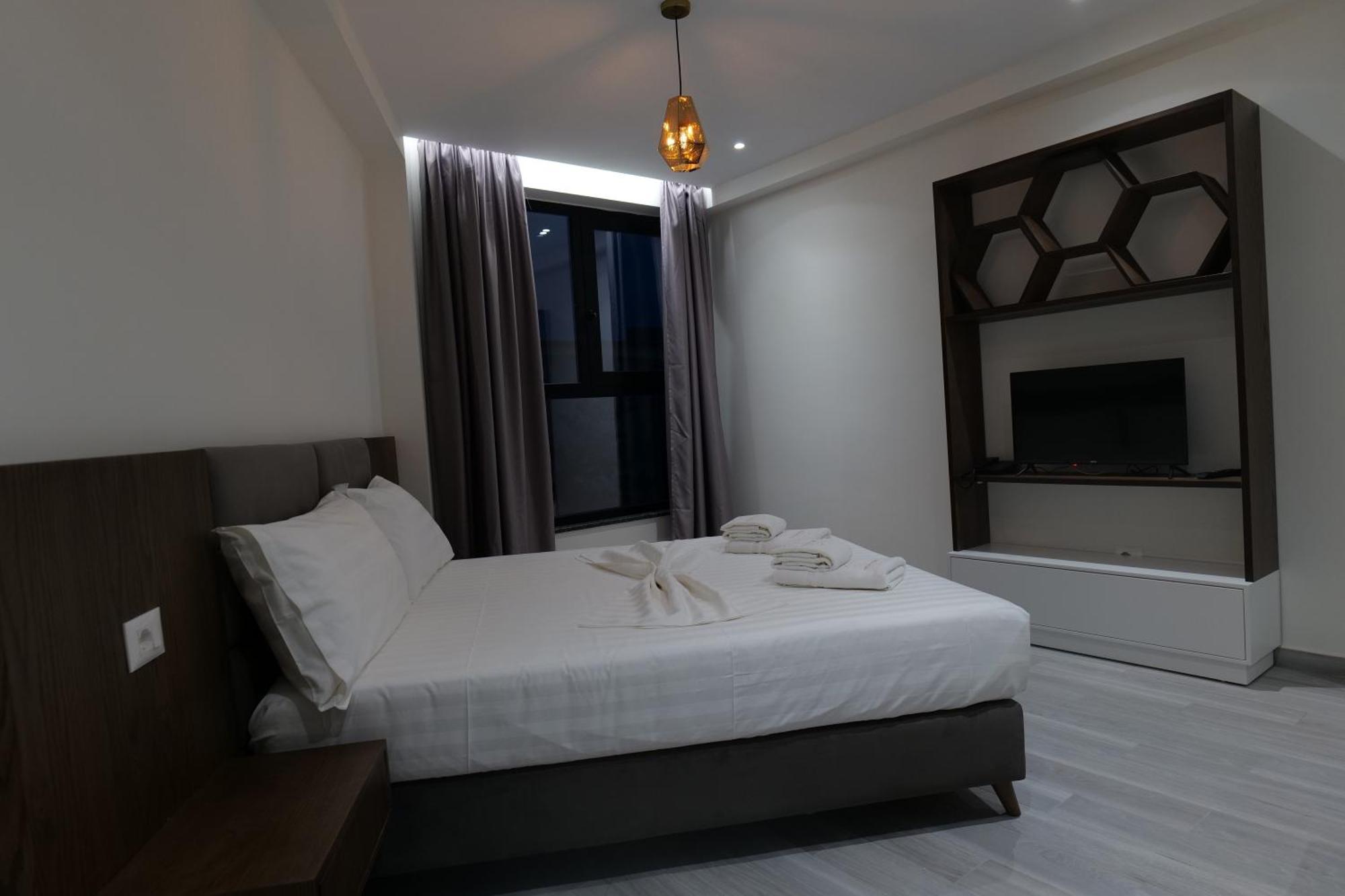 The Honeycomb Boutique Hotel Golem  Eksteriør bilde