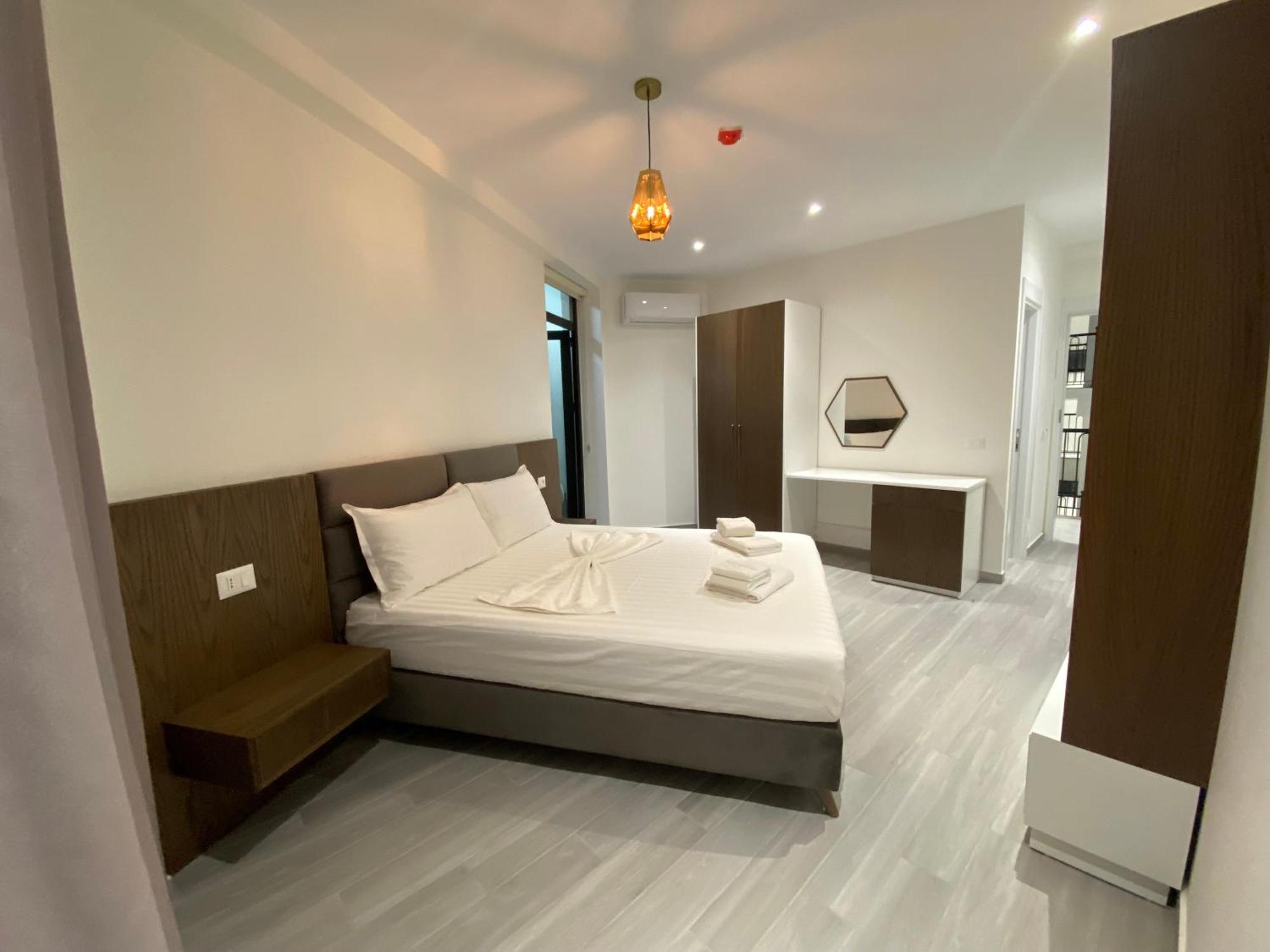 The Honeycomb Boutique Hotel Golem  Eksteriør bilde